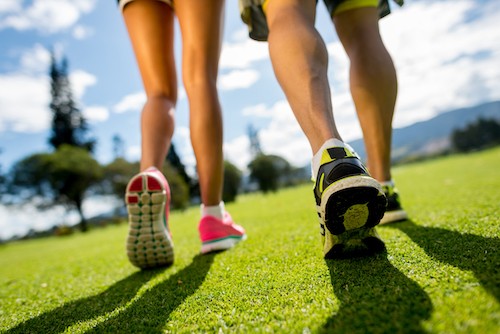 couple walk exercise to reduce varicose vein risk leg pain